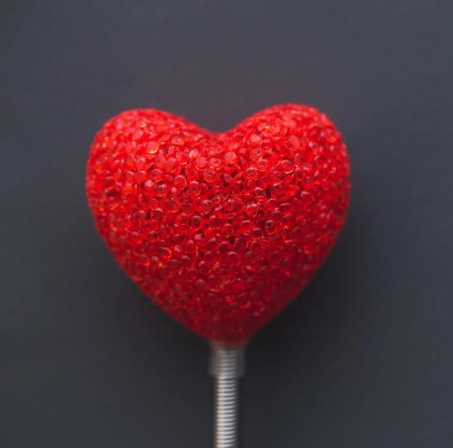 Late Marriages: Pros and Cons of Tying the Knot Later in Life