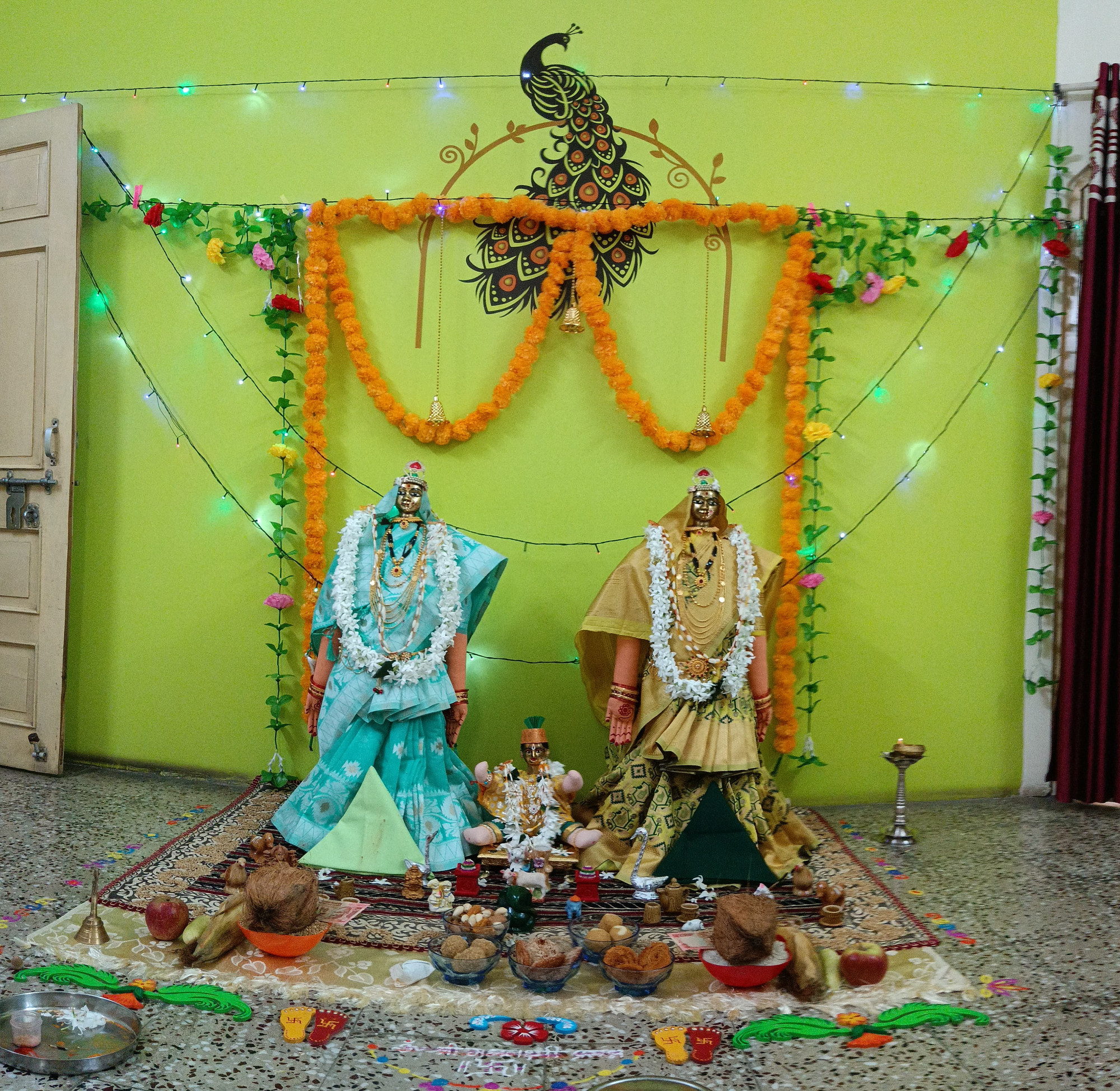 Your Ganpati & Mahalaxmi Decorations Deserve to be Seen! Share with LagnaVaarta!