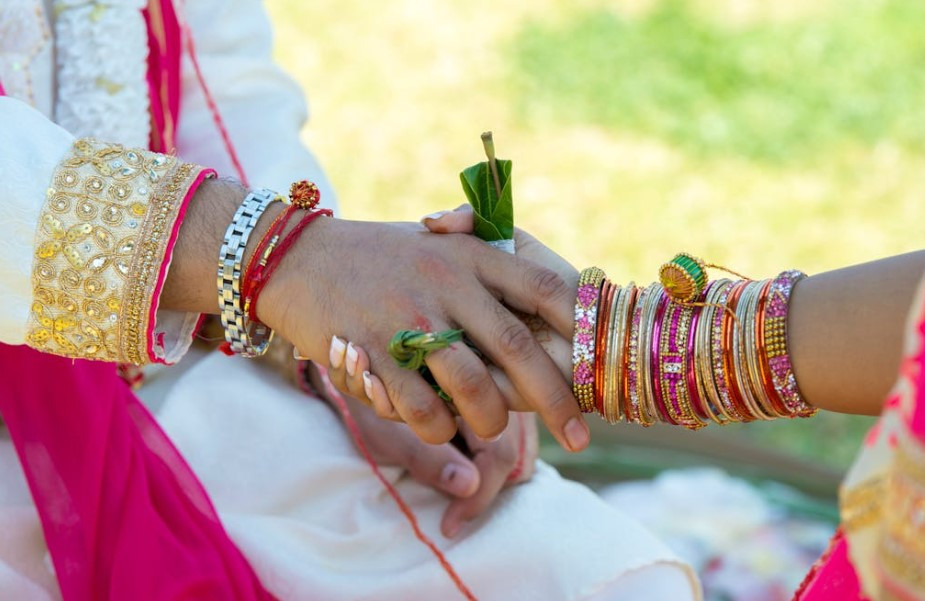 How to Do Sakharpuda Ceremony – Marathi Engagement Rituals Guide